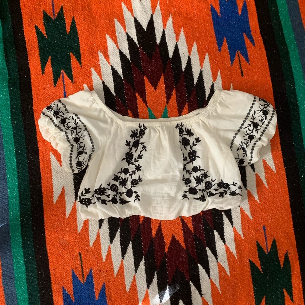 American Eagle Outfitters Off the Shoulder Crop